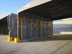 蘇州雨棚廠家按麵板原材（cái）料（liào）來區劃類型